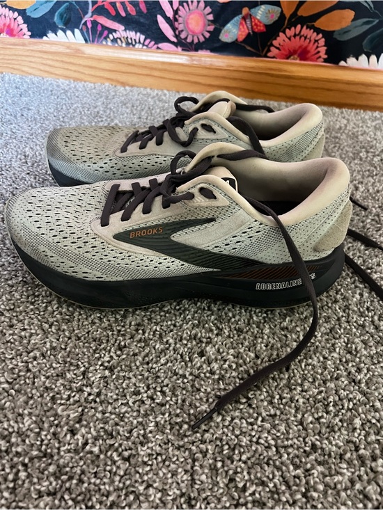 Brooks Shoes - Brooks Adrenaline GTS 24 Women’s Shoes